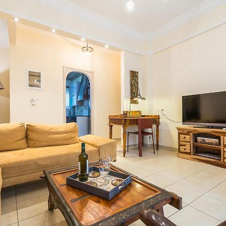 Family House Next To Acropolis Atenas Exterior foto