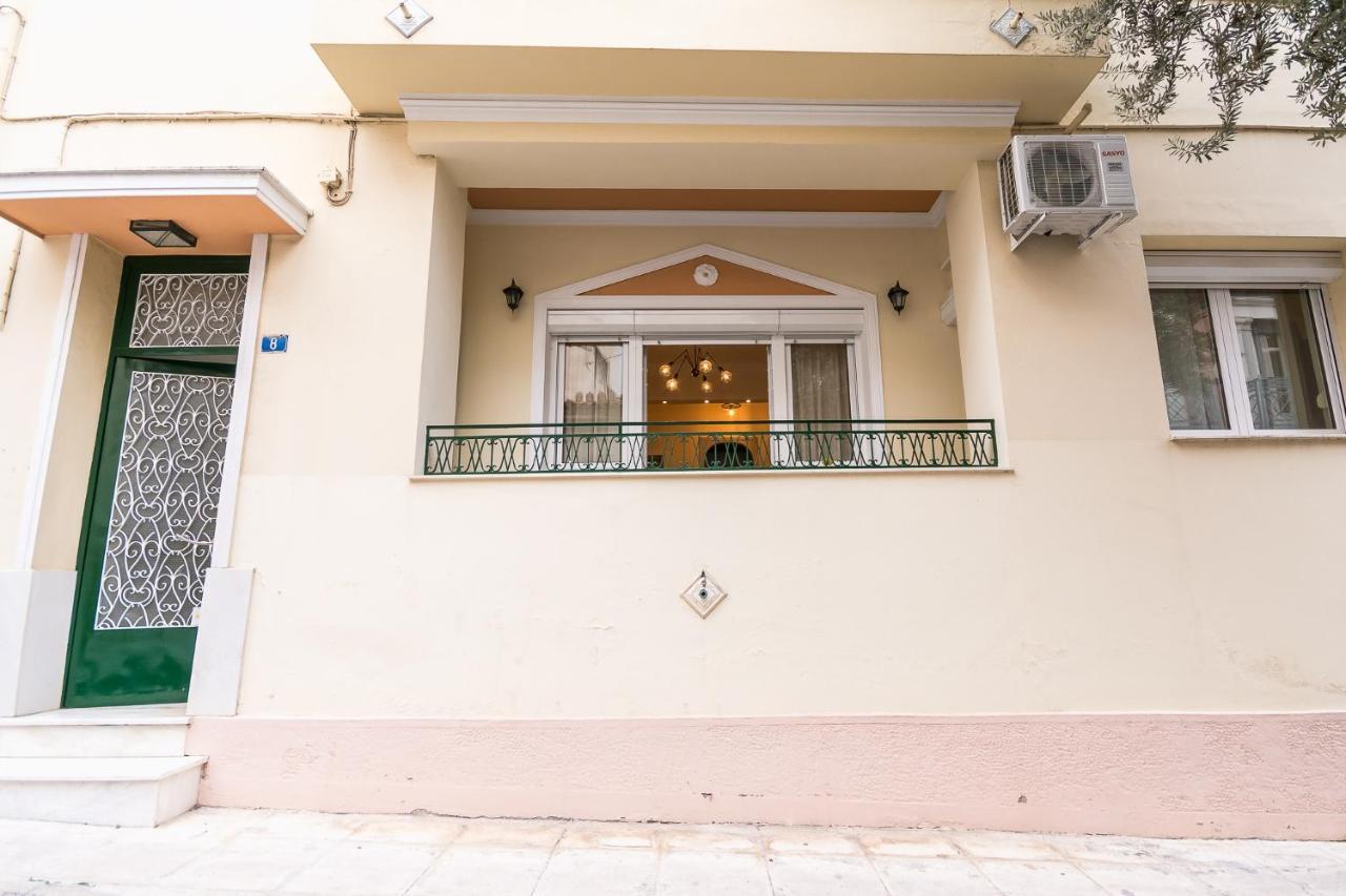 Family House Next To Acropolis Atenas Exterior foto