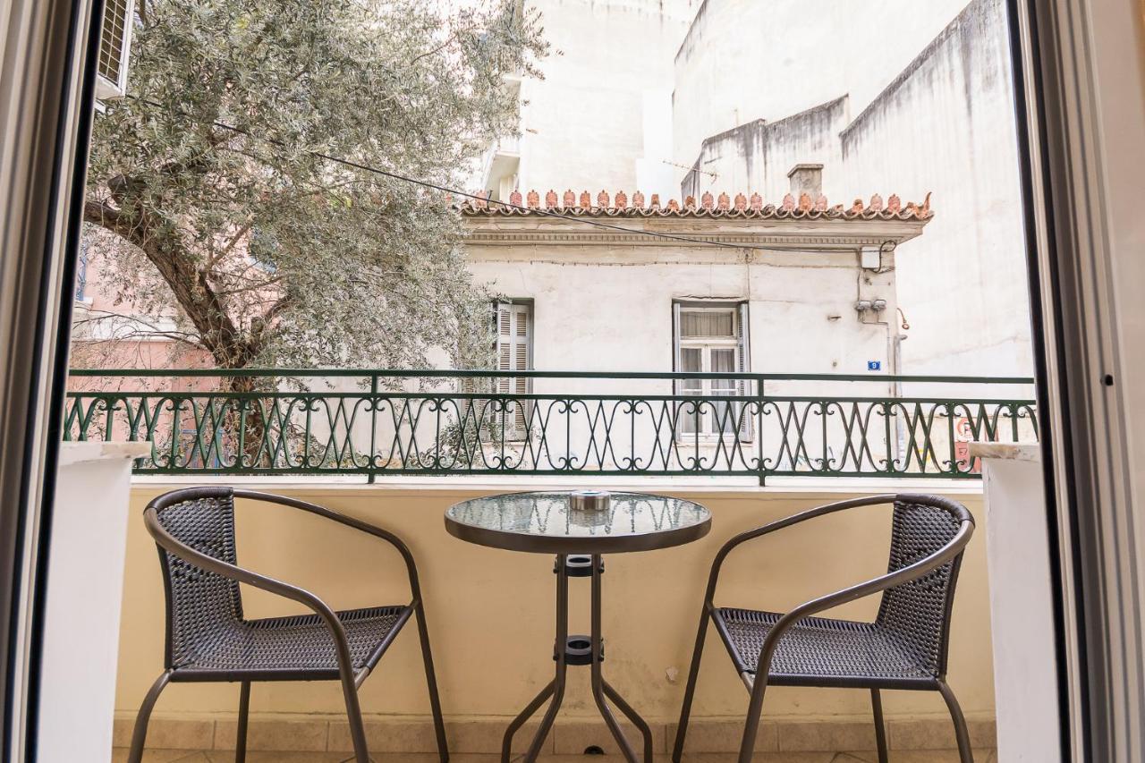 Family House Next To Acropolis Atenas Exterior foto