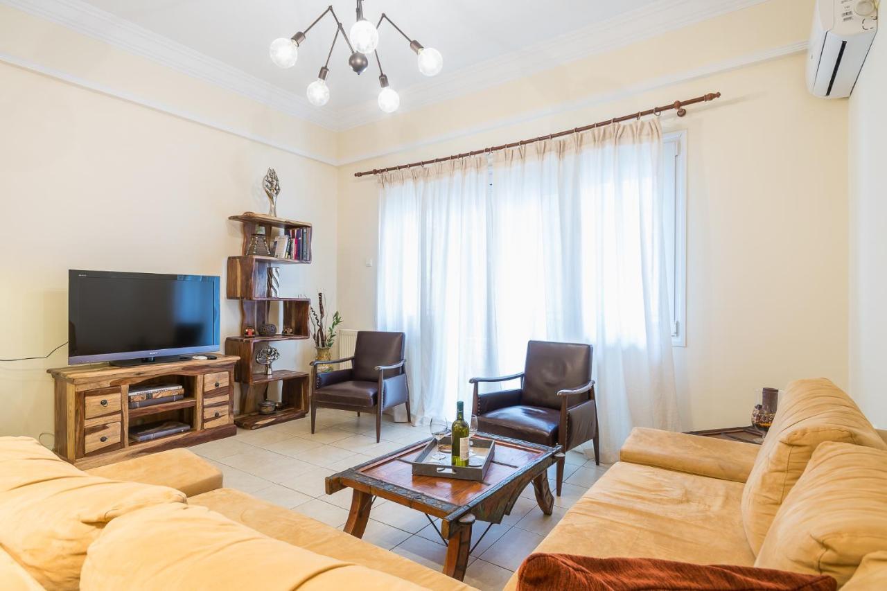Family House Next To Acropolis Atenas Exterior foto