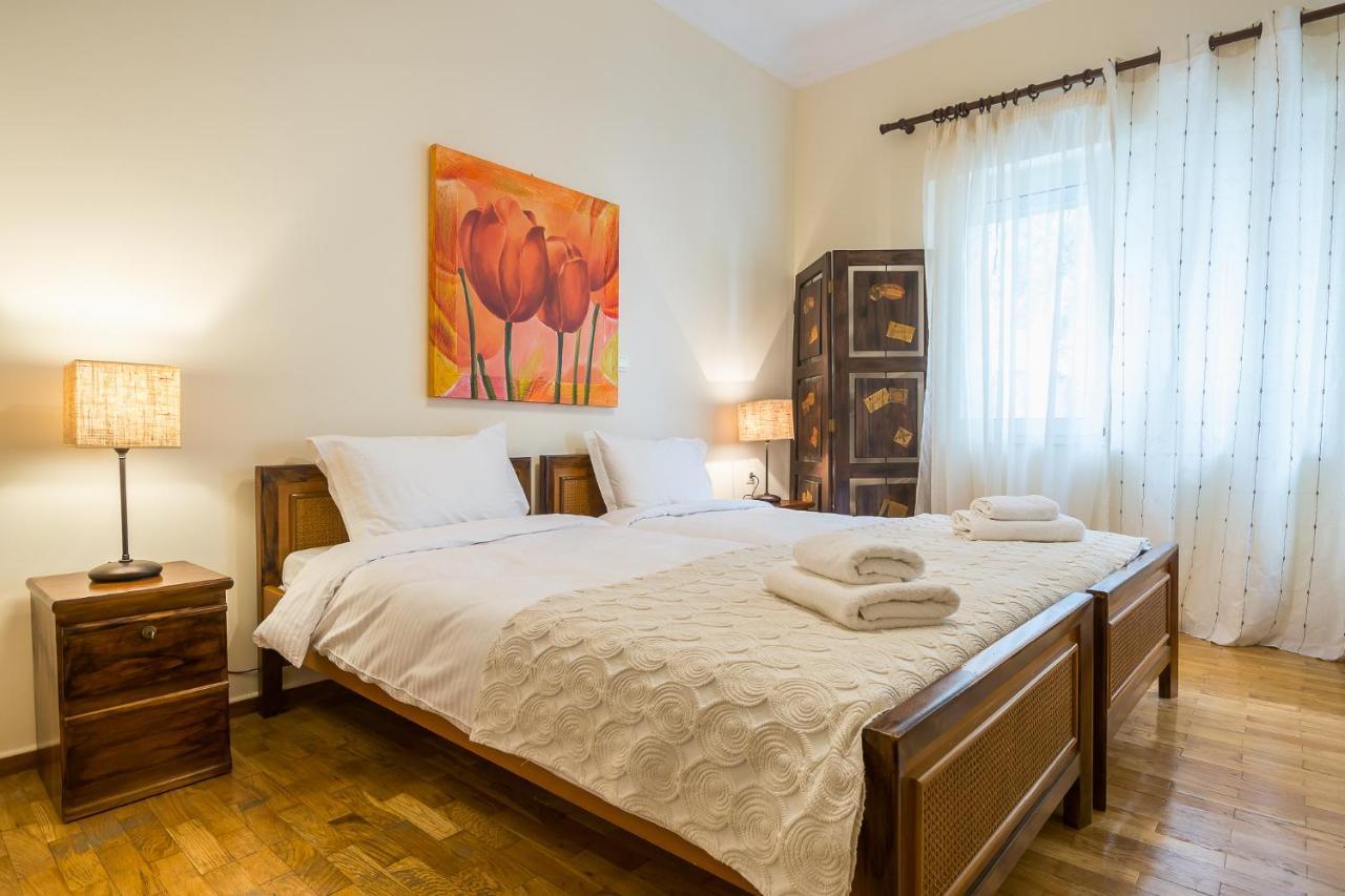 Family House Next To Acropolis Atenas Exterior foto